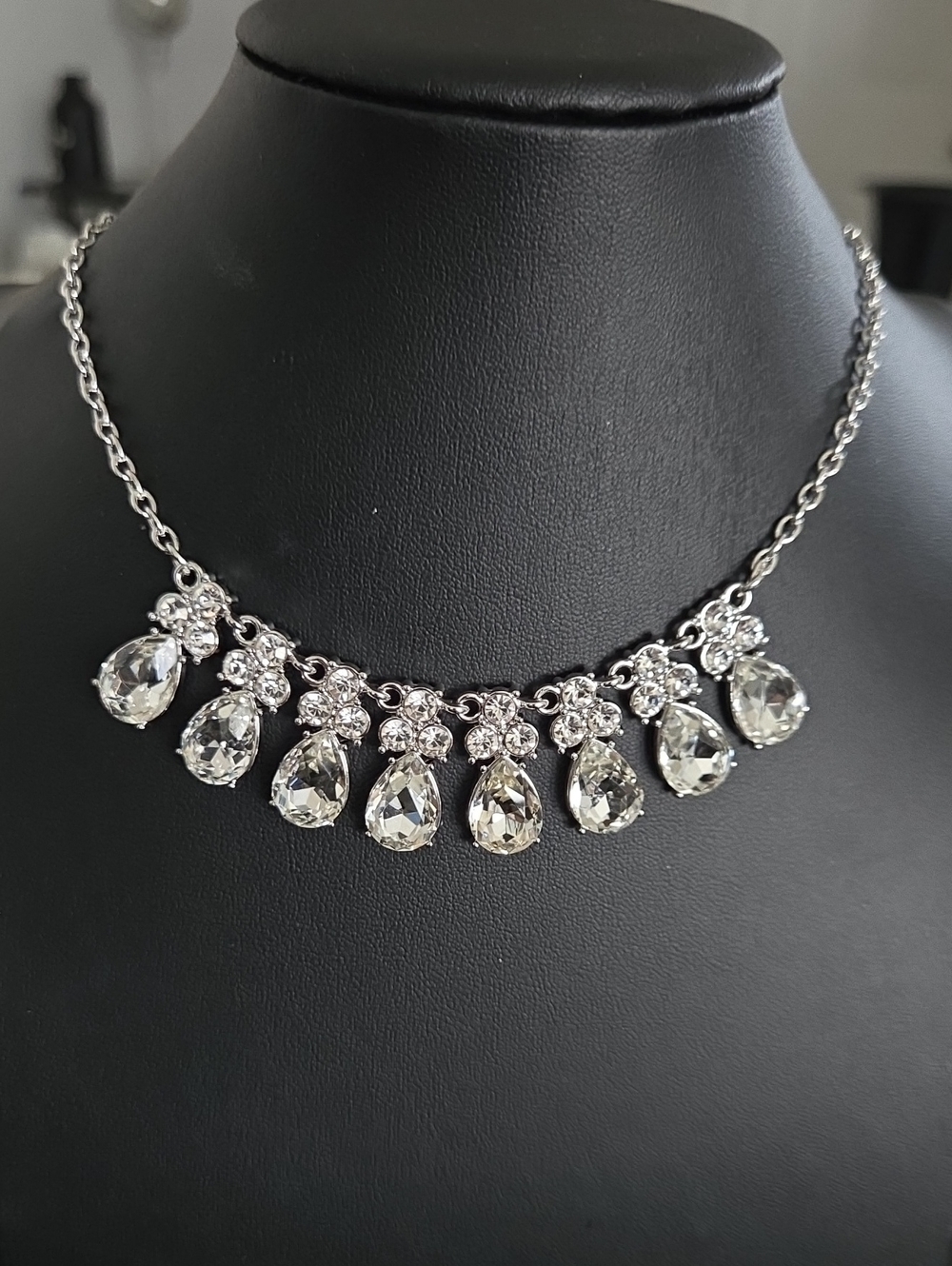 Paparazzi Sparkly Ever After White Necklace NWT
